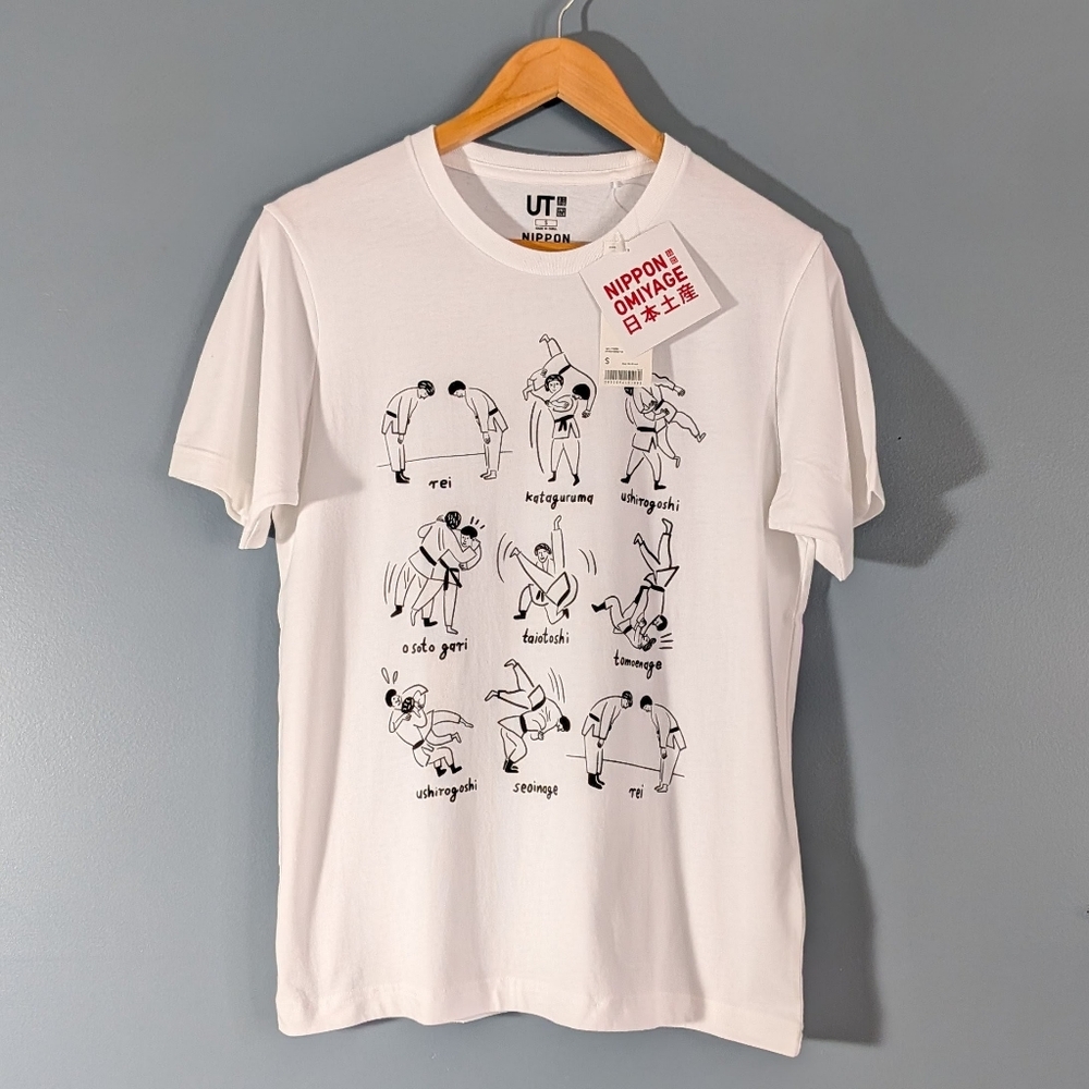 Uniqlo Japan Souvenir Nippon Omiyage Size Small 100% Cotton Crewneck